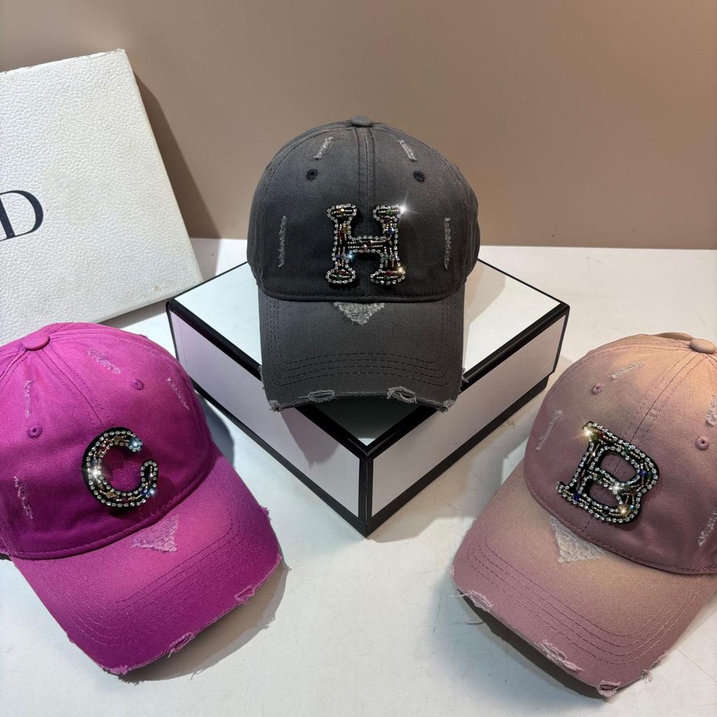 Spring and Summer New Heavy Industry Rhinestone Letter Washed Hole Baseball Cap American Personality Small Fragrance Gradual Change Cap Woman