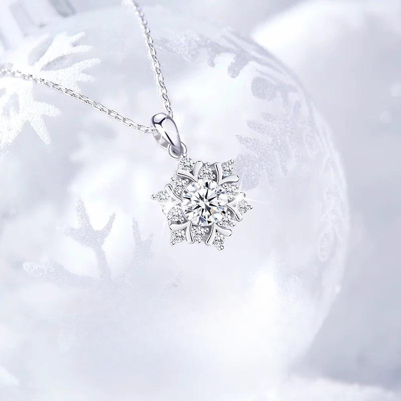 Erster Schnee Abdruck Schneeflocke Halskette Leichter Luxus Temperament Anhänger Weihnachtsanhänger Schlüsselbeinkette