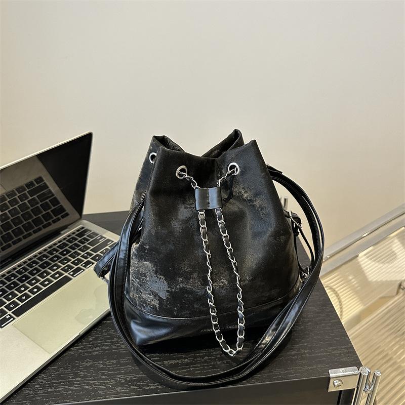 Nischen-Rucksack Damen 2025 neu trendige Mode Ketten-Bucket-Bag leichte Luxus ausländischer Stil Achseltasche