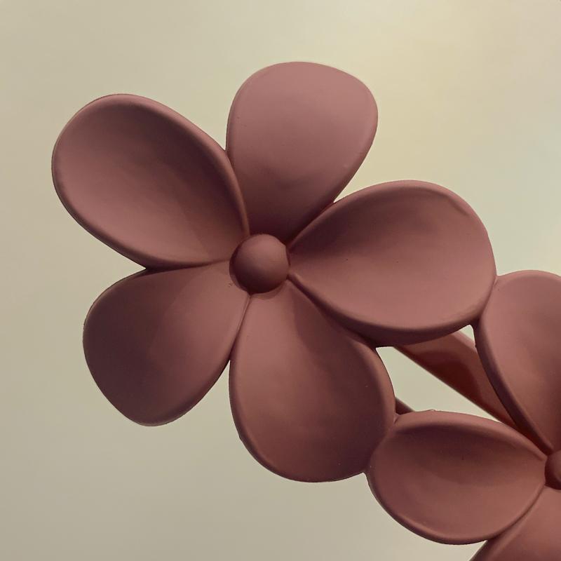 Frosted Flower Hairpin Women Acrylic Plastic Duckbill Claw Hair Clips Barrette Girls Hairpin Ponytail Hair Accessories