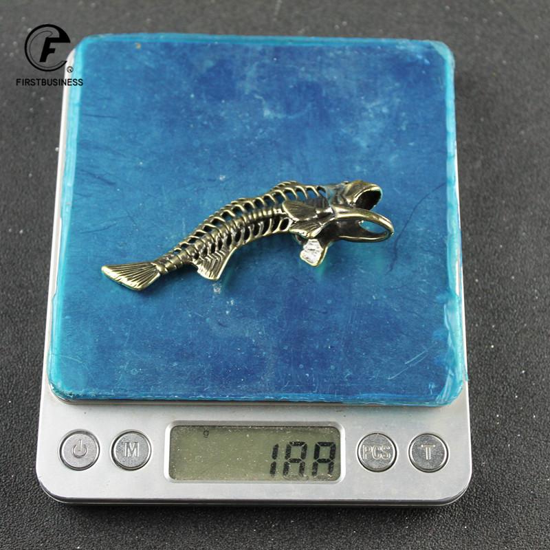 

Латунные фигурки рыбок Миниатюры Брелки Рыбья кость Настольные украшения Ремесло Моделирование Чай Домашнее украшение для питомца Аксессуар