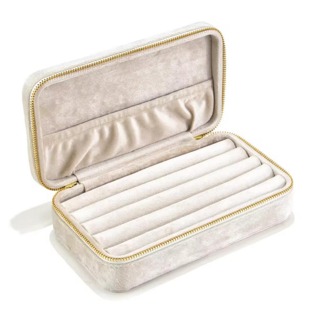 Hot Sale Luxury Velvet Ring Storage Box Custom Logo Portable Zipper Earrings Jewelry Organizer Case Travel Jewelry Box