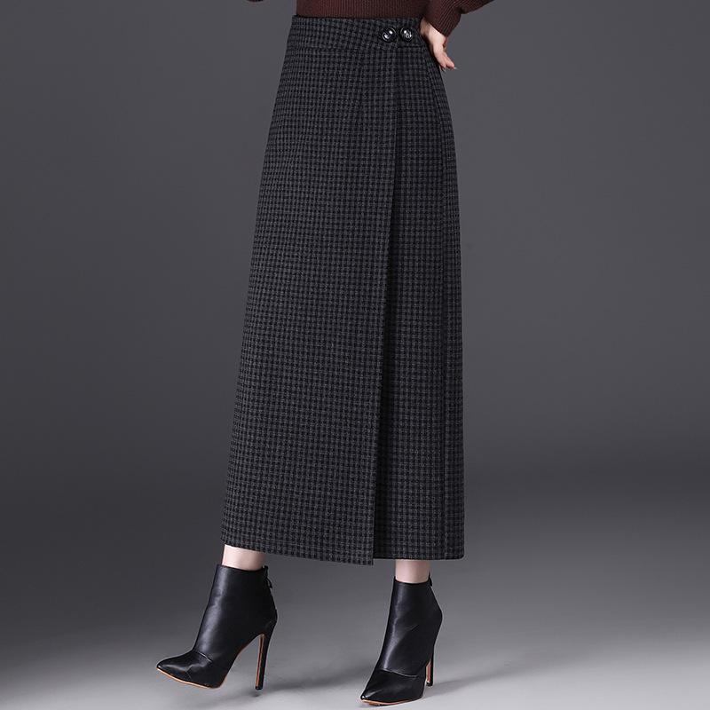 Plaid Woolen High-Waisted Pencil Skirt: Winter 2025 Korean Style, Thickened and Warm with Slit
