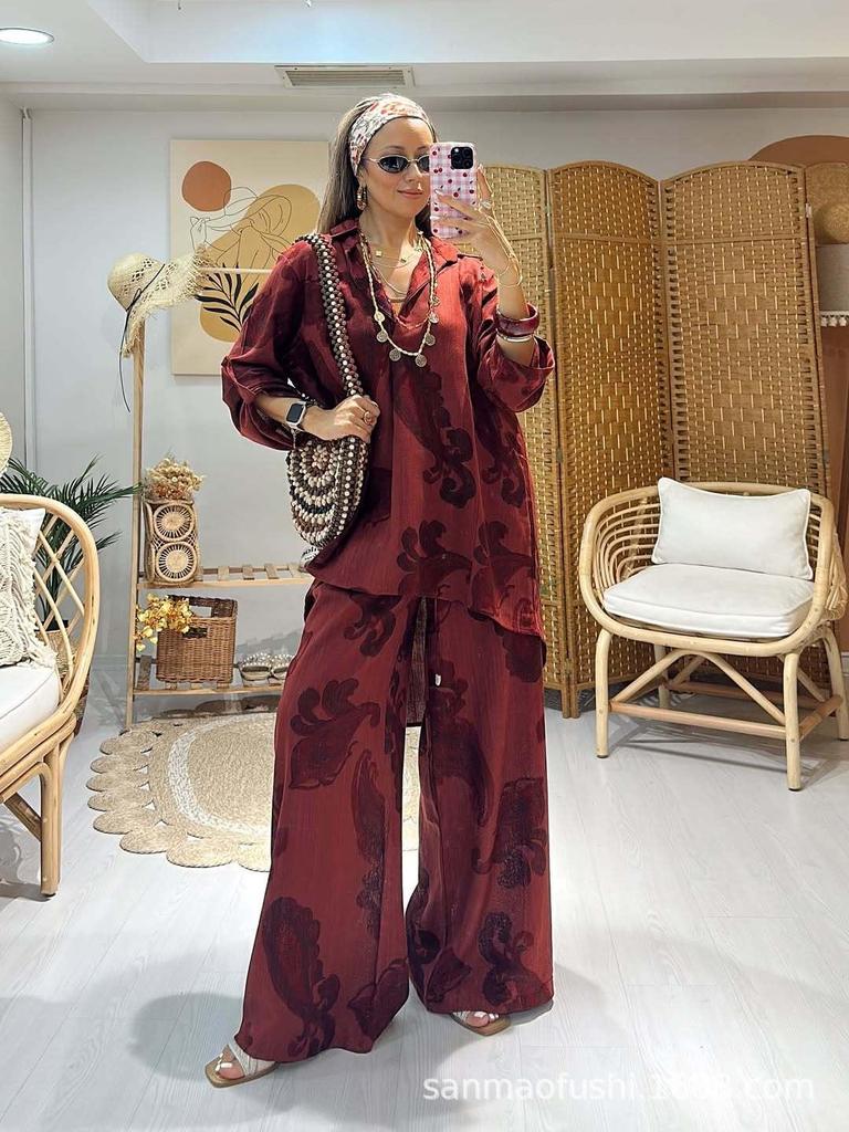 2026 Spring/Summer Women's Plus Size Printed Two-Piece Set: Loose Casual Top & Drawstring Wide-Leg Pants.