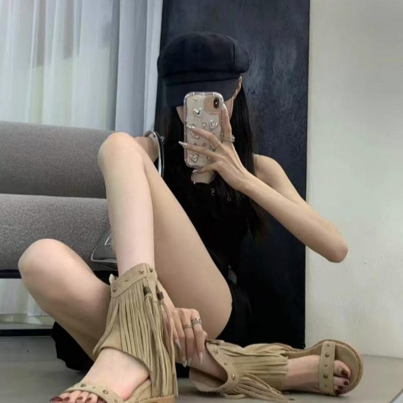 

Low Heel Flat with Ethnic GLADIATOR Summer New Solid Women s Shoes on Sale 2025 Brand Ziip Shallow Women s Sandals Sandálias 40 хаки