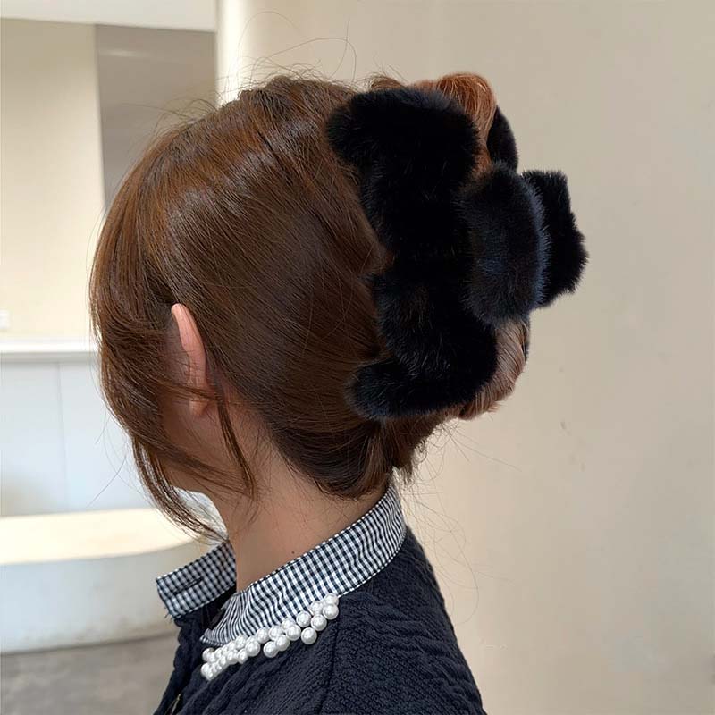 14cm Large Hair Claw Fashion Plush Big Crab Hair Clip For Women Back Clip For Thick Hair Cute Plush Ponytail Hair Accessories