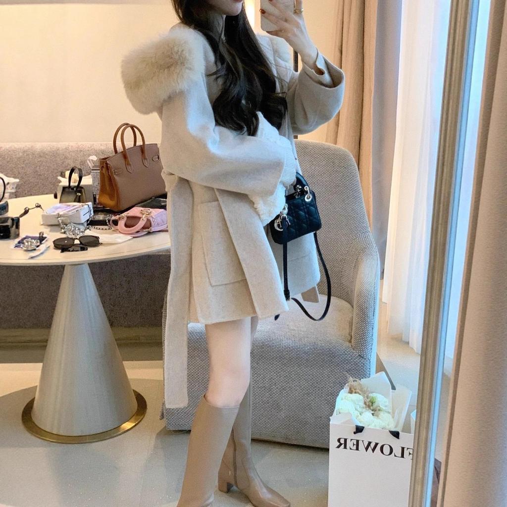 Luxury Korean Style Cashmere Wool Coat: Petite, Waist-Cinching, Short Autumn/Winter Women's Wear.