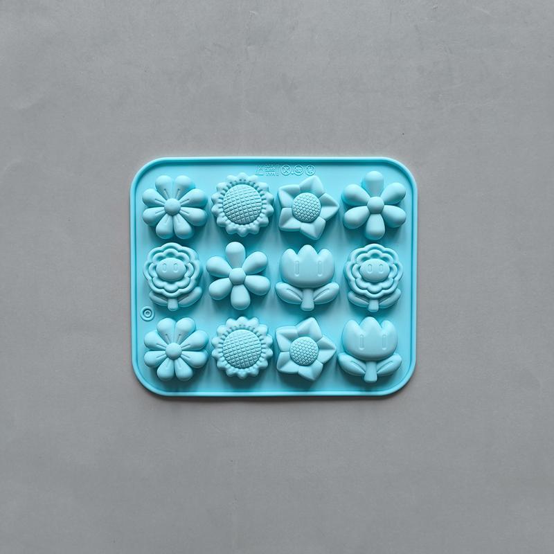 Food Grade Silicone Flower Mold Non-Stick Dishwasher Safe for Homemade Chocolate Candy Jelly DIY Baking Gift for Bakers