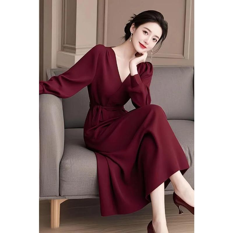 Women's Pullover Long-sleeved Temperament Solid Color V-neck Elegant Strappy Fashionable Waist Dress