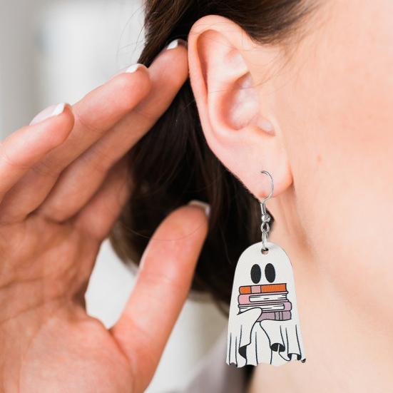 Halloween Ghost Earrings Wood Ghost Holding Book Earrings Halloween Party Jewelry for Women Makeup And Everyday Wear