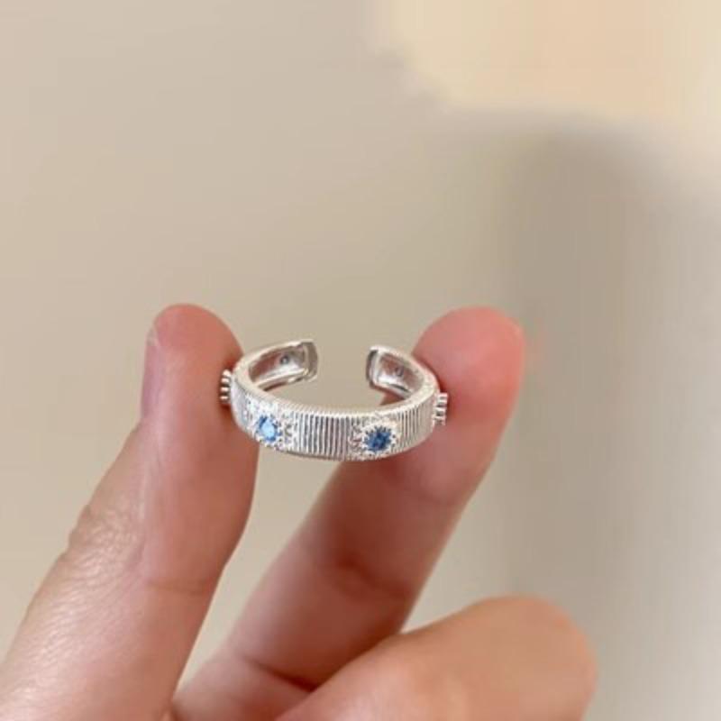Wire-cut Zirconia Ring - A Unique Design for Women, A Couple's Ring for The Index Finger, A Light and Luxurious High-end Style Ring
