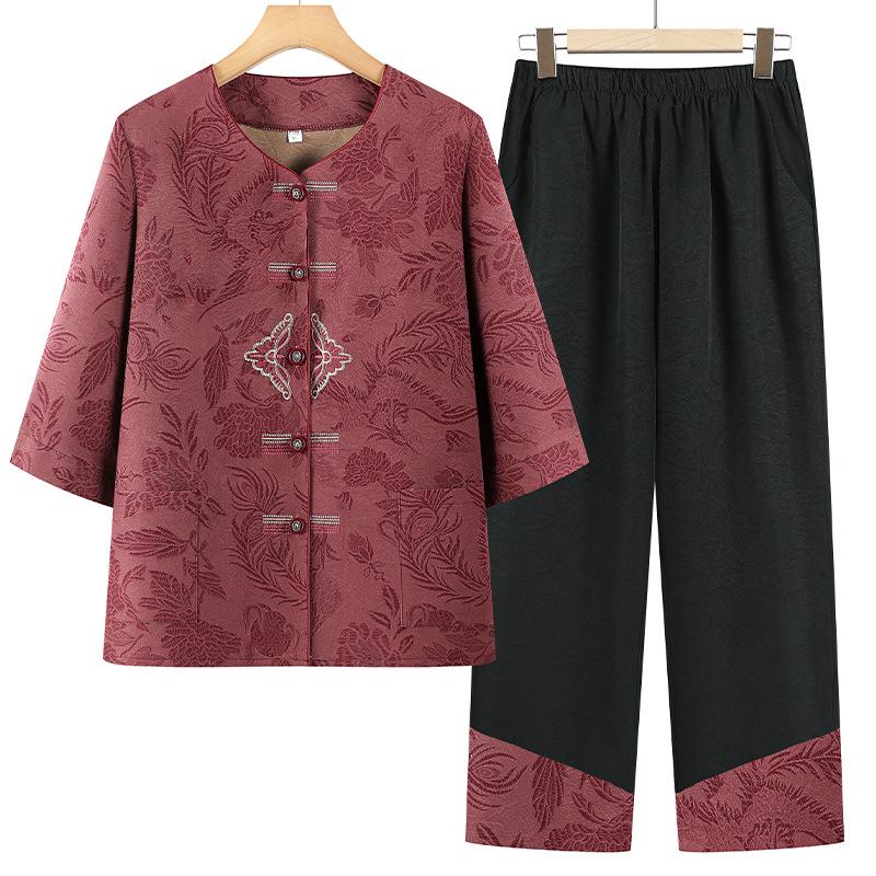 

Retro Summer Two-Piece Set: Lightweight Cardigan with Three-Quarter Sleeves for Middle-Aged and Elderly Women 5XL (fits up to 155 jin)