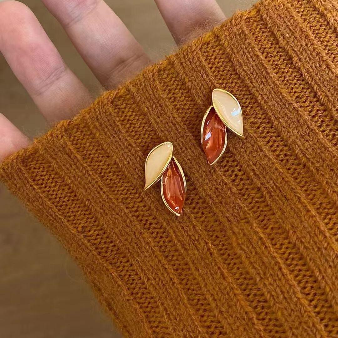 

Новые стильные и минималистичные персонализированные серьги с оранжевыми листьями для женщин