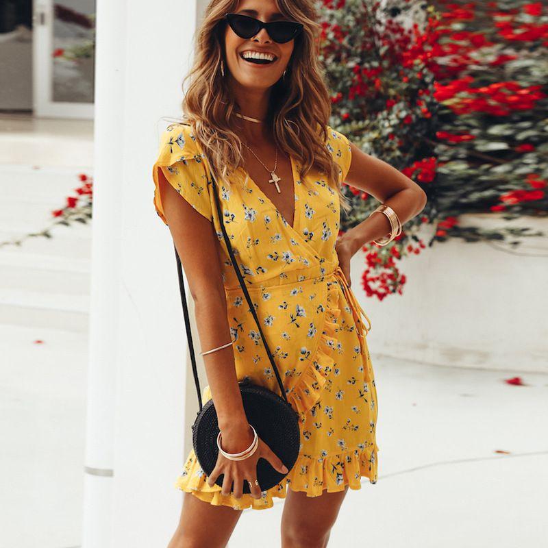 Premium Women Short Sleeve Wrap Boho Floral Mini Dress For Effortless Summer Style