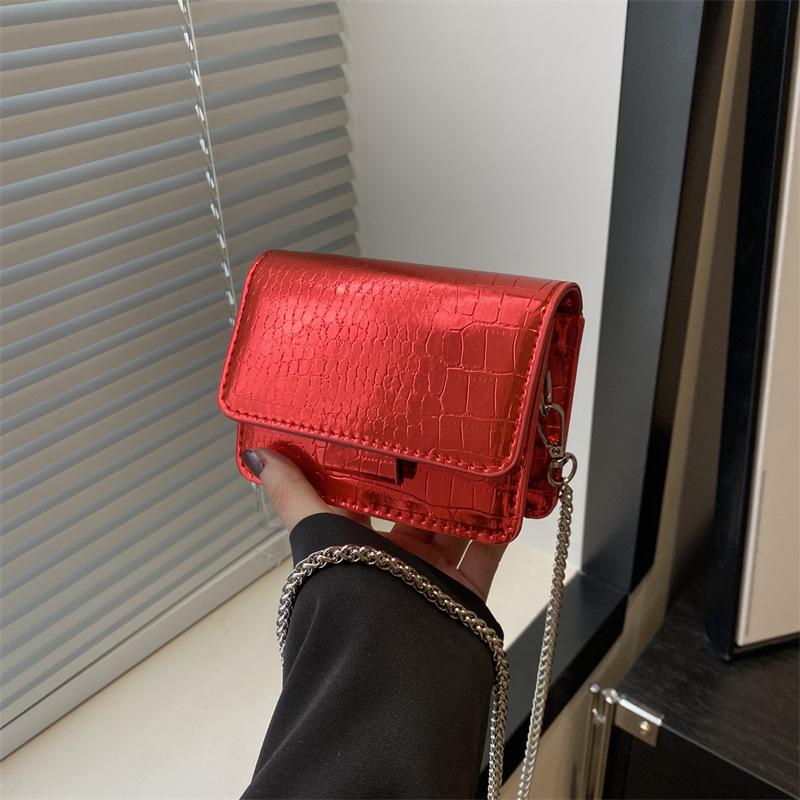 Versatile chain small bag women's new crocodile pattern small square bag lipstick mirror patent leather messenger bag