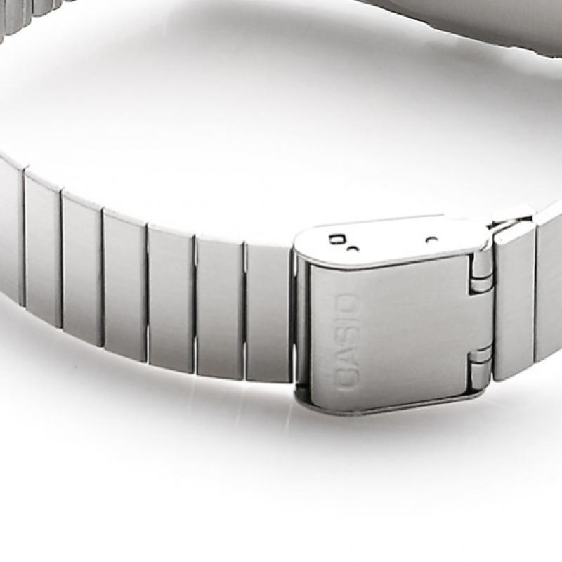 Casio Dbc 611 1df  Dbc 611 1  Databank Digital Square Vintage Retro Telemo Public Metal Watch
