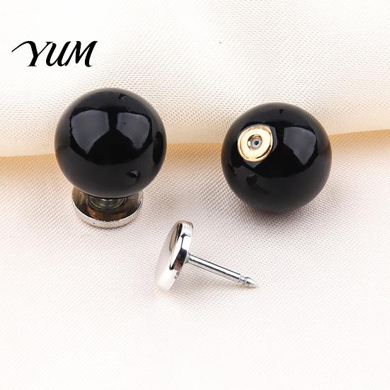 Clothes Fixing Clips for Necklines 5Pcs Fake Pearl Buttons Clothing, Removable Decorative Brooch Pins, No Cardigan Closure Fasteners Sew Safety
