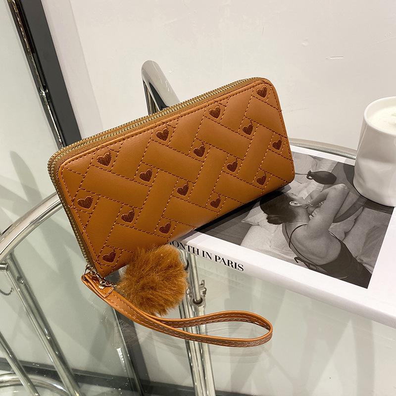 

Женский кошелек весна/лето 2023: Стильный клатч средней и большой длины с отделкой в виде сердца, двухслойный для монет и телефона. коричневый