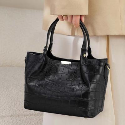 New Crocodile Patterned Women's Handbag Large Capacity Solid Color Made of High Quality Cowhide