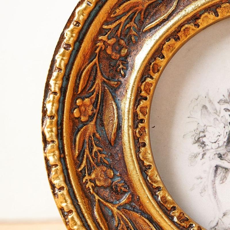 Elegant Resin Circular Picture Frame Antique Bronze Gold Florals Carving Photo Frame For Home Decoration And Desktop Display