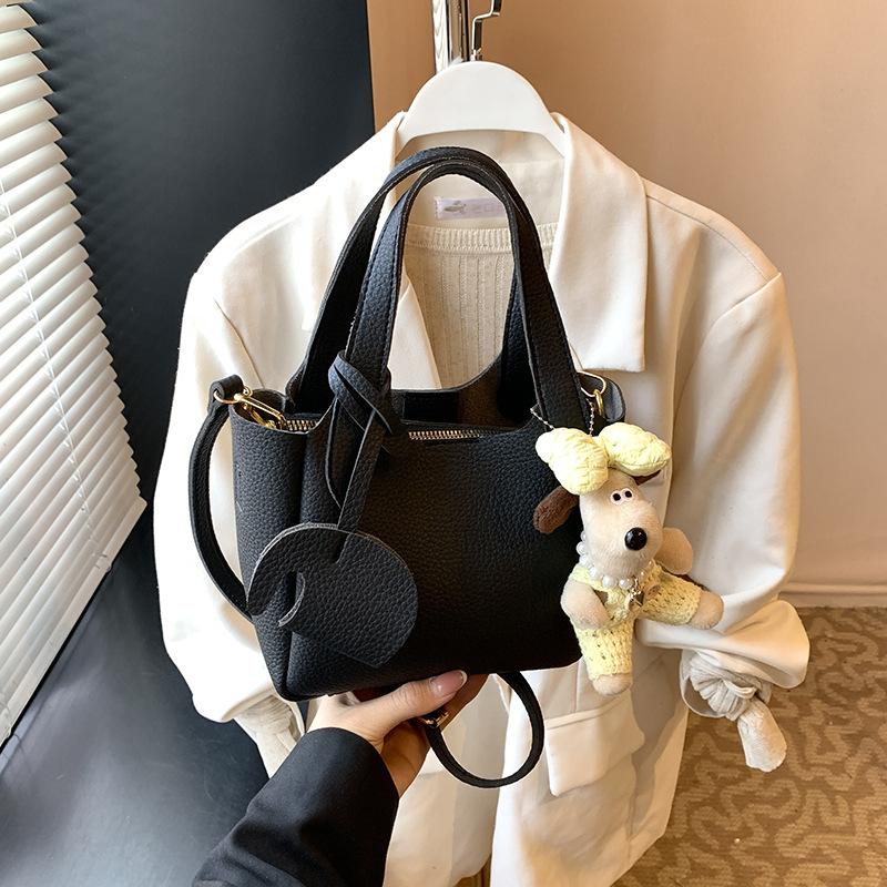 This year's popular small bag women's summer versatile 2025 new fashion shoulder messenger bag Korean version bucket bag