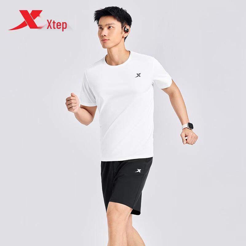 Xtep Men s Quick-Dry Short Sleeve Athletic Set L