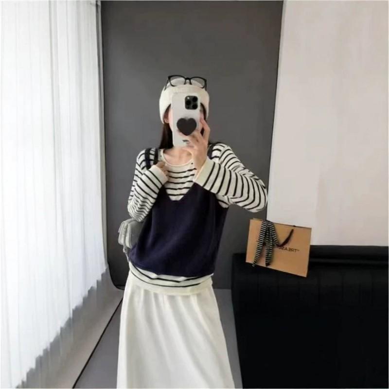 Womens Striped Knit Top Fake 2 Piece Long Sleeve V Neck Loose Fit Early Casual Sweater