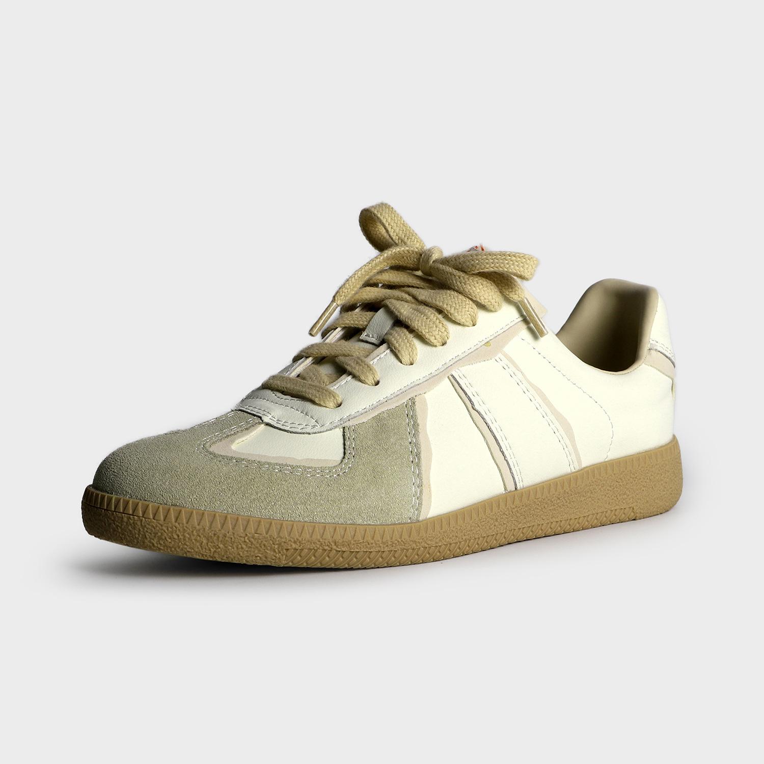 

2025 autumn new fashionable and comfortable platform German training shoes women wear front lace-up color matching rubber sole casual shoes 39