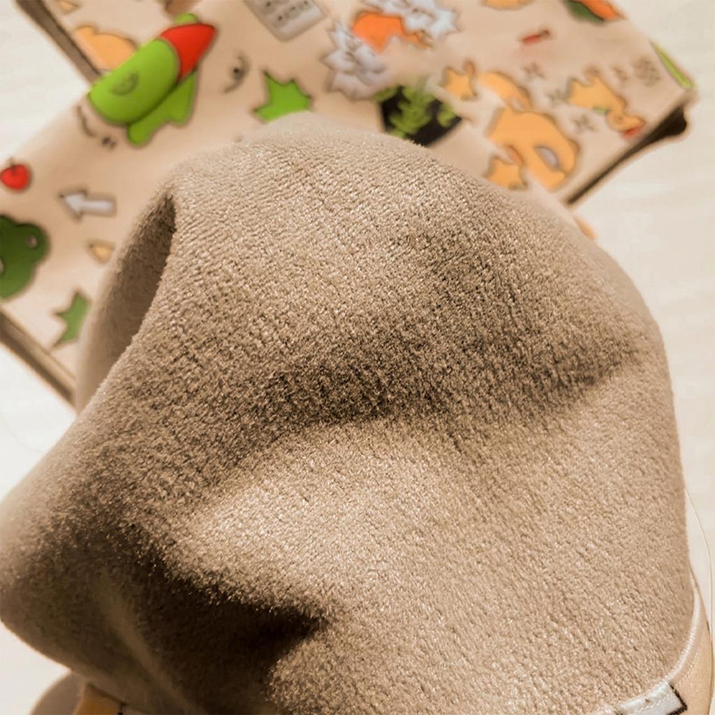 Portable Self-Adhesive Makeup Bag | Lay-Flat Design | Hands-Free & Travel-Friendly | For Desk & On-The-Go