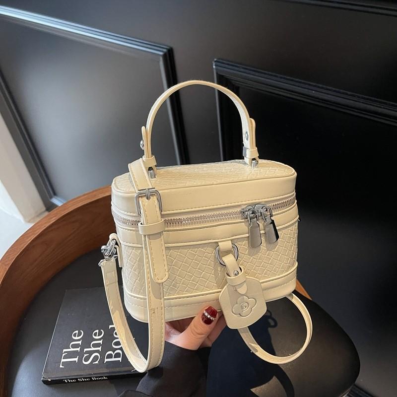 Woven Single Texture Shoulder Crossbody Bag Solid Color Handbag Women Fashion