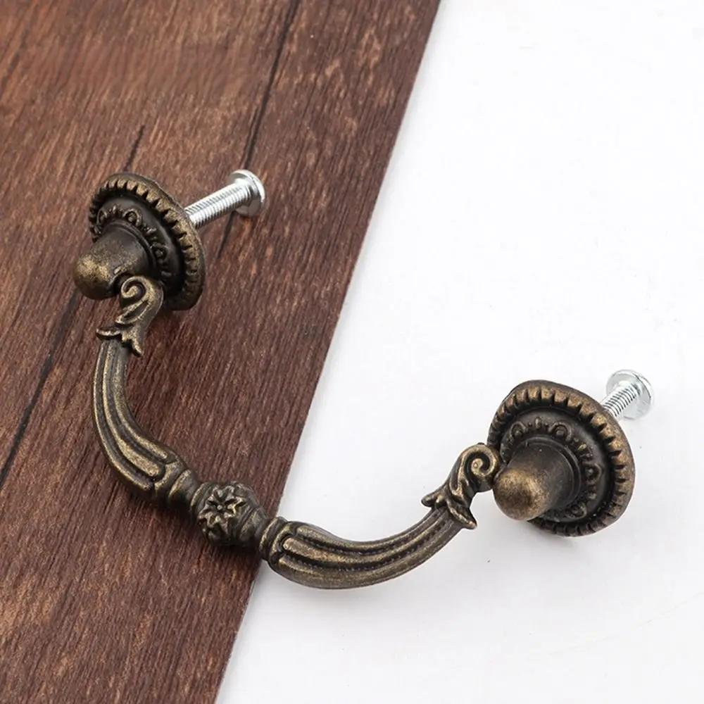 European Zinc Alloy Retro Vintage Old-fashioned Carving Cabinet Handle for Kitchen Cupboard Furniture Handle Drawer Handle