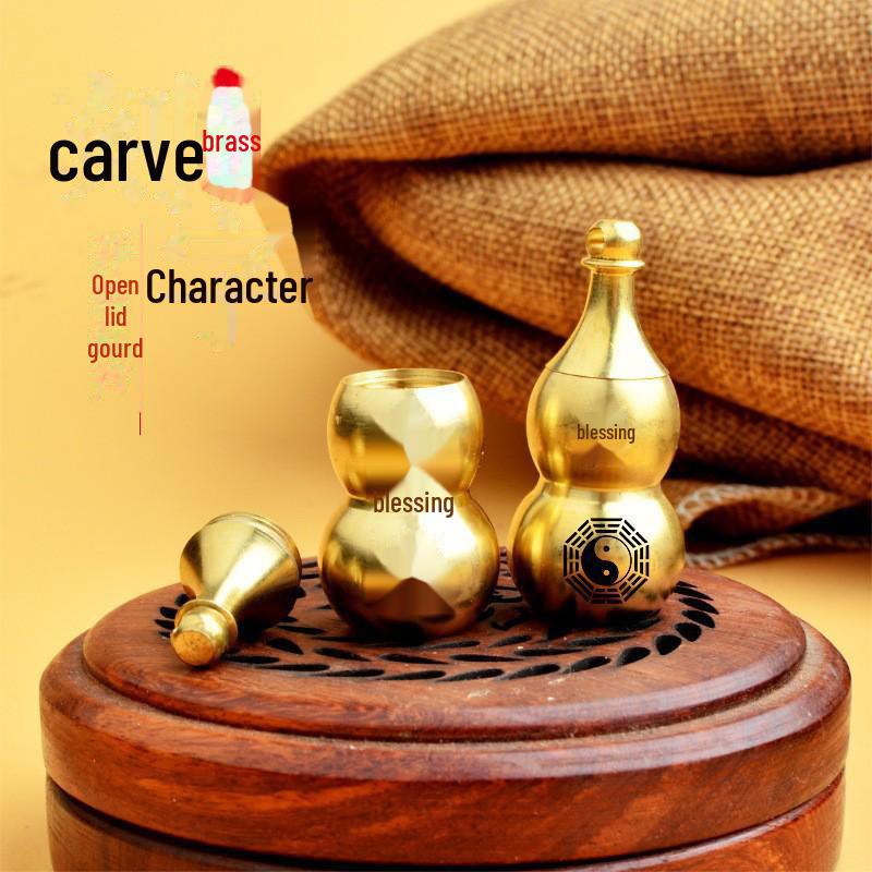 Schlüsselanhänger aus Messing mit Sternzeichen-Kürbis, acht Trigrammen und Segensgravur