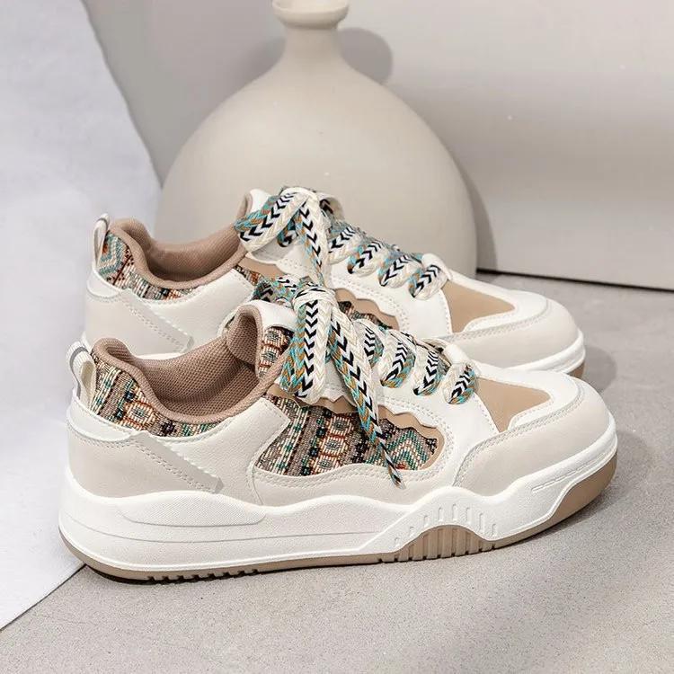 Fashion Women's Sneakers Spring Autumn Comfortable Height Increasing Lace Up Anti Slip Korean White Shoes Outdoor Skateboard Shoes