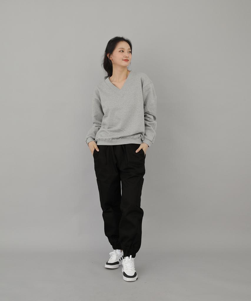 Seinteukeulu Bold V-Neck Sweatshirt Bvn-801 Gray