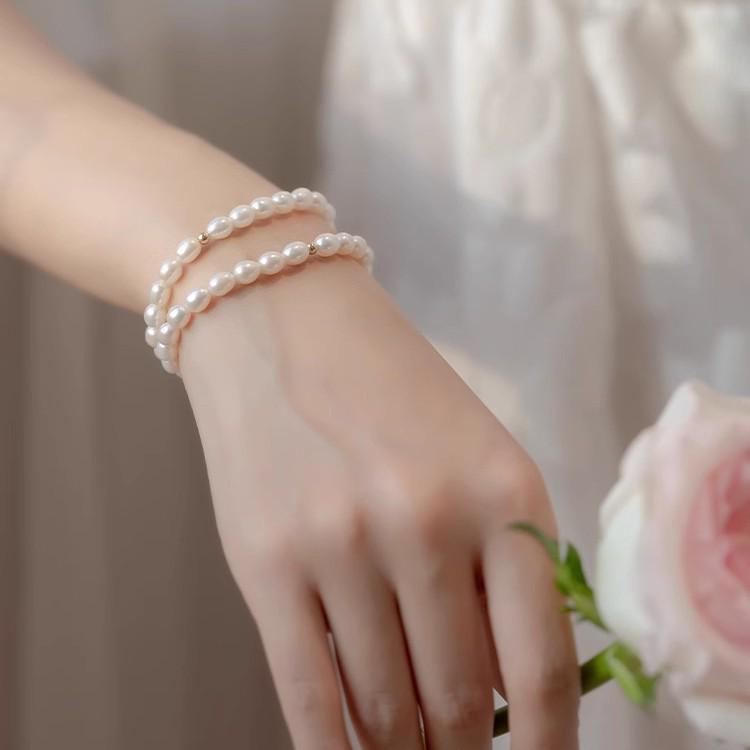 2025 Sommer Damen Süßwasserperlen Elastisches Armband – Einfach, Modisch, Vielseitig, Retro-Stil.