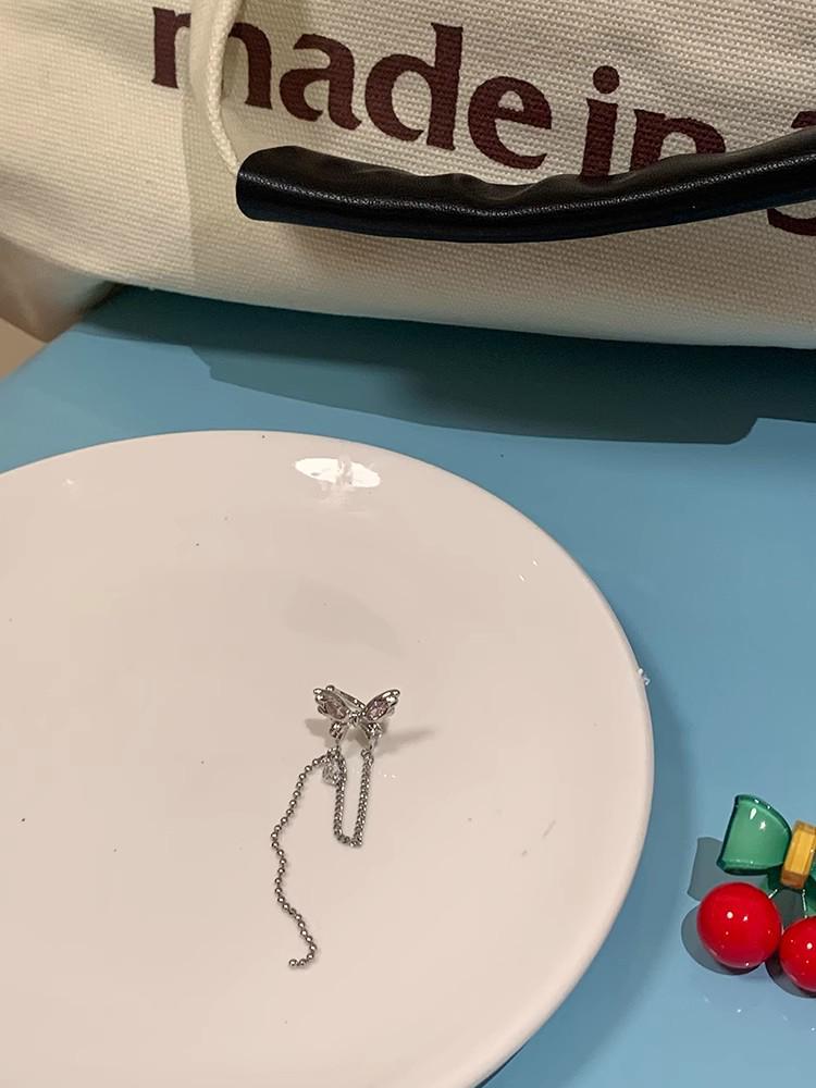 Elegant Elf Ear Cuff with Butterfly Tassels – Non-Piercing, Luxurious Design for Women