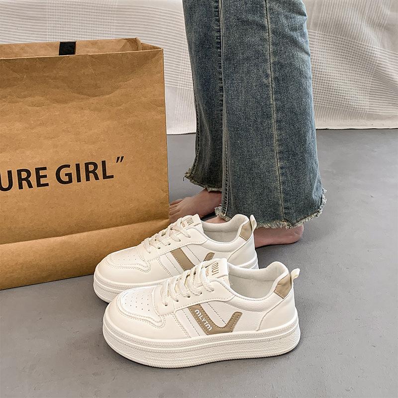 

Обувь женская новинка 2025 года, весенние туфли из мягкой кожи на платформе, белые туфли в студенческом стиле, универсальные студенческие туфли для сноуборда, повседневная спортивная обувь 40 хаки