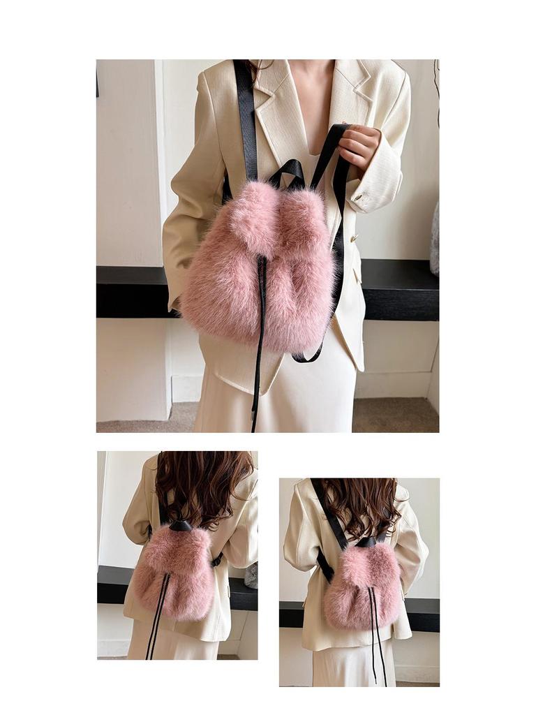 Cute Cartoon Plush Handbag: New 2020 Furry Shoulder Crossbody Bag for Autumn and Winter.