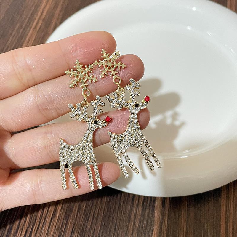 Trendy Korean Rhinestone Elk Pendant Gold Color Snowflake Stud Earrings for Women Girls Holiday Party Jewelry Gift