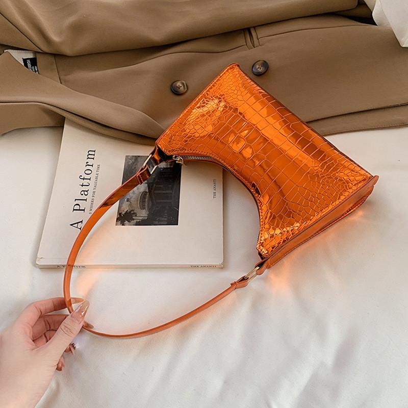 Trendy 2023 Summer Fashion Shoulder Bag Stylish Underarm Bag Versatile Handbag