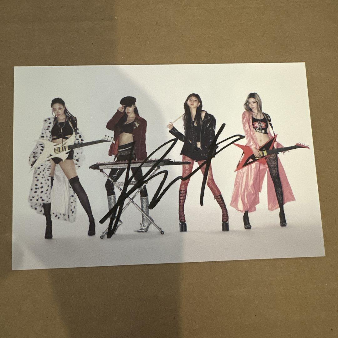 

[USED] AESPA Karina autographed postcard from America Rich Man