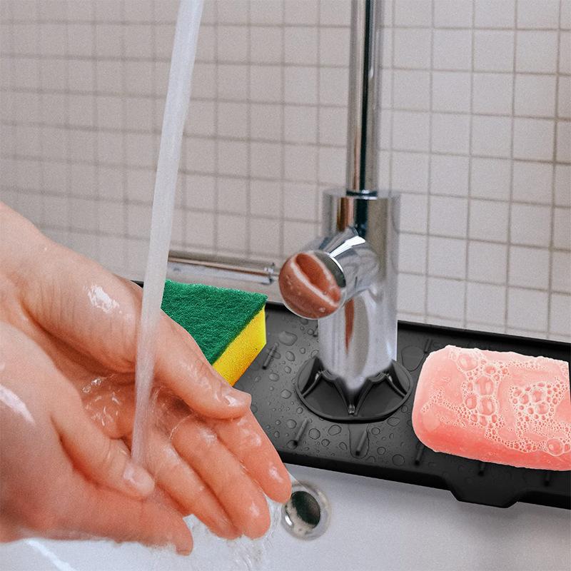 Rubinetto in silicone Tappetino assorbente Lavello Paraspruzzi Tappetino di scarico Rubinetto Paraspruzzi Tappetini Lavello Controsoffitto Protezione Gadget da cucina