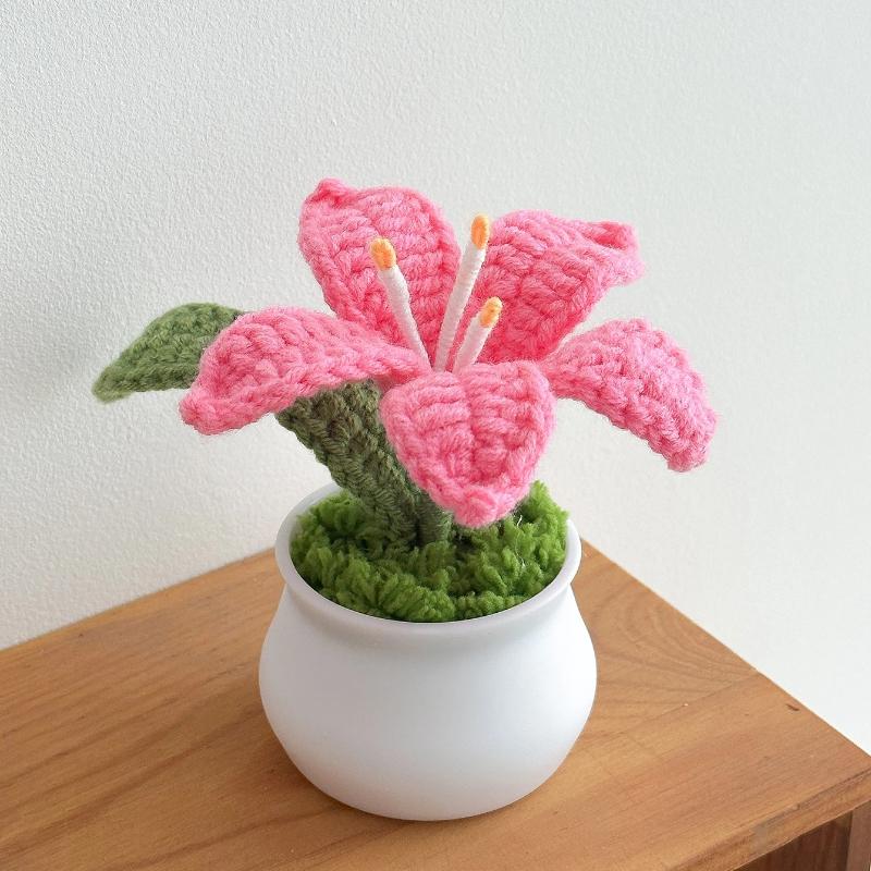 Flowers Hand-Knitted Lily Potted Delicate Crochet Woven Flowers Pot Gift Room Home Decoration