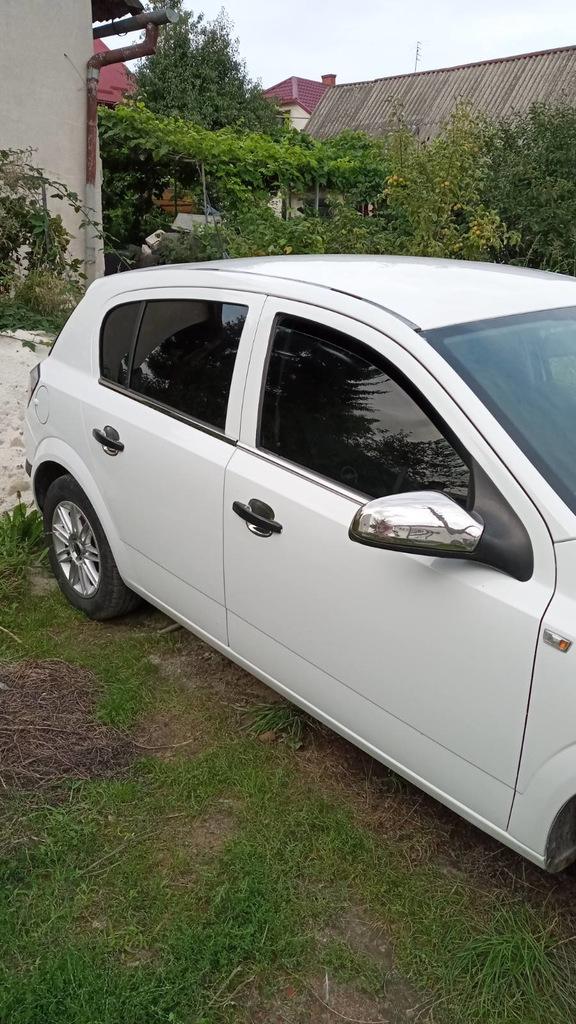 External Edging of Glasses (stainless Steel) Sedan, OmsaLine - Italian Stainless Steel for Opel Astra H 2004-2013