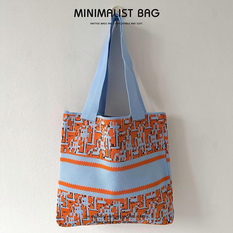 

Женская вязаная сумка через плечо с цветочным узором Niche Design: Универсальная, вместительная сумка для шопинга и поездок на работу синий