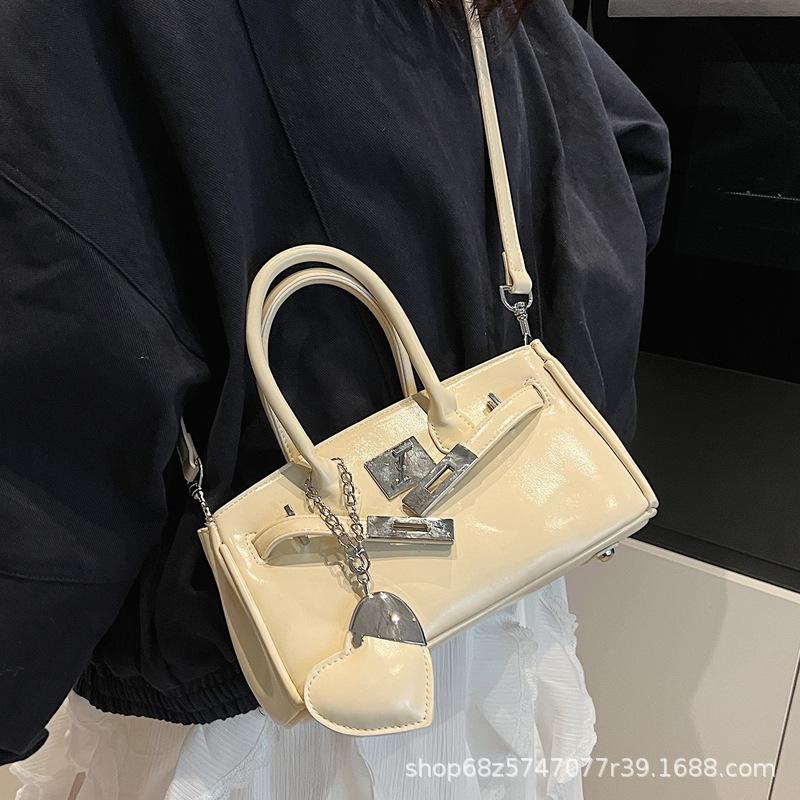 This Year's Popular Handbag Women's 2025 New Foreign-style Oil Wax Leather Messenger Bag Niche Design Shoulder Messenger Bag