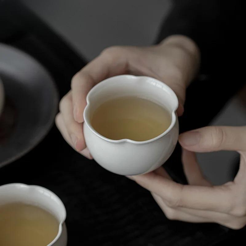 100ml Retro Gras Asche Glas Teetasse Blumenmund Meistertasse Handgefertigte Teeschale Kleine Riechschale Chazhan Kung Fu Teegeschirr