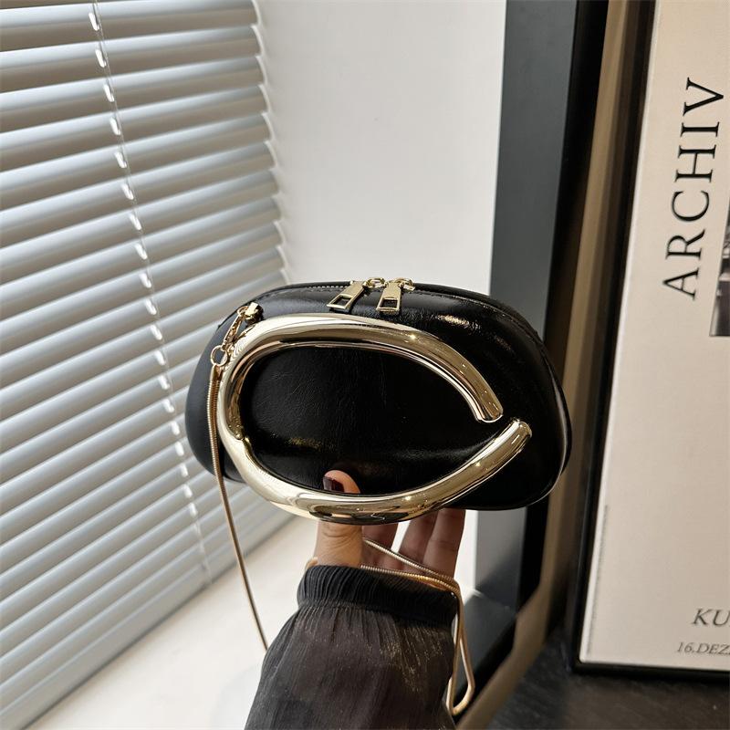 

Retro niche trend hand box small square bag banquet versatile light luxury chain shoulder messenger bag чёрный