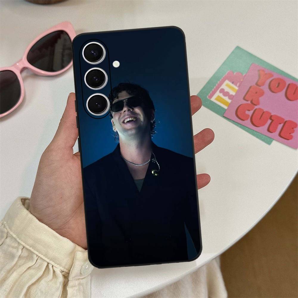 1PC Popular Singer Q-Quevedo Phone Case For Samsung S 24 Fe 25 Ultra Plus 20 Lite 21 30 22 23 24 22 Ultra 5G Fundas