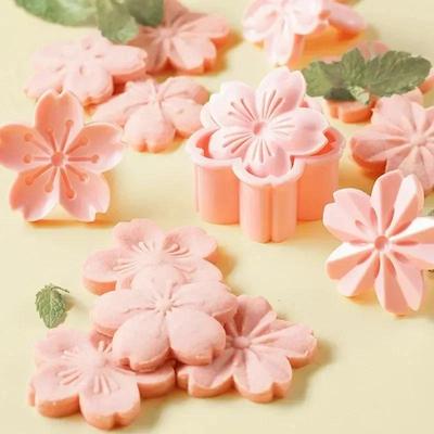 Kuchyňské pekařské nářadí 5 ks/sada Forma na sušenky Sakura Razítko Sušenka Fondán Brusinka Tvar Lis Květina Plastové Pohodlné nástroje